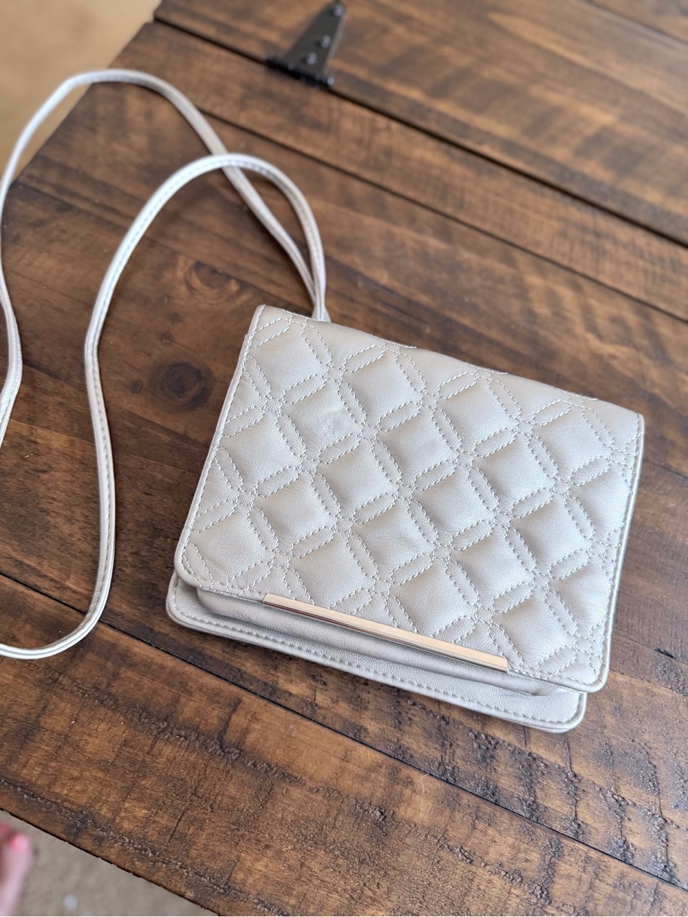 Apt. 9 Quilted Crossbody Bag in Light Gray with Metal Accent Safekeeper bag